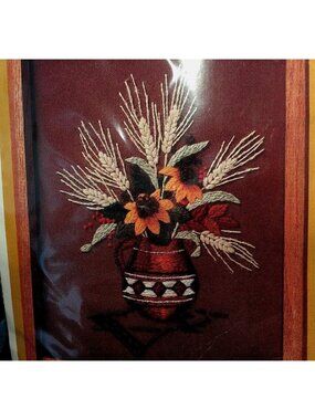 Creative Circle Embroidery Kit Cattails & Daisies # 0541~ 8 "x 10" Finished